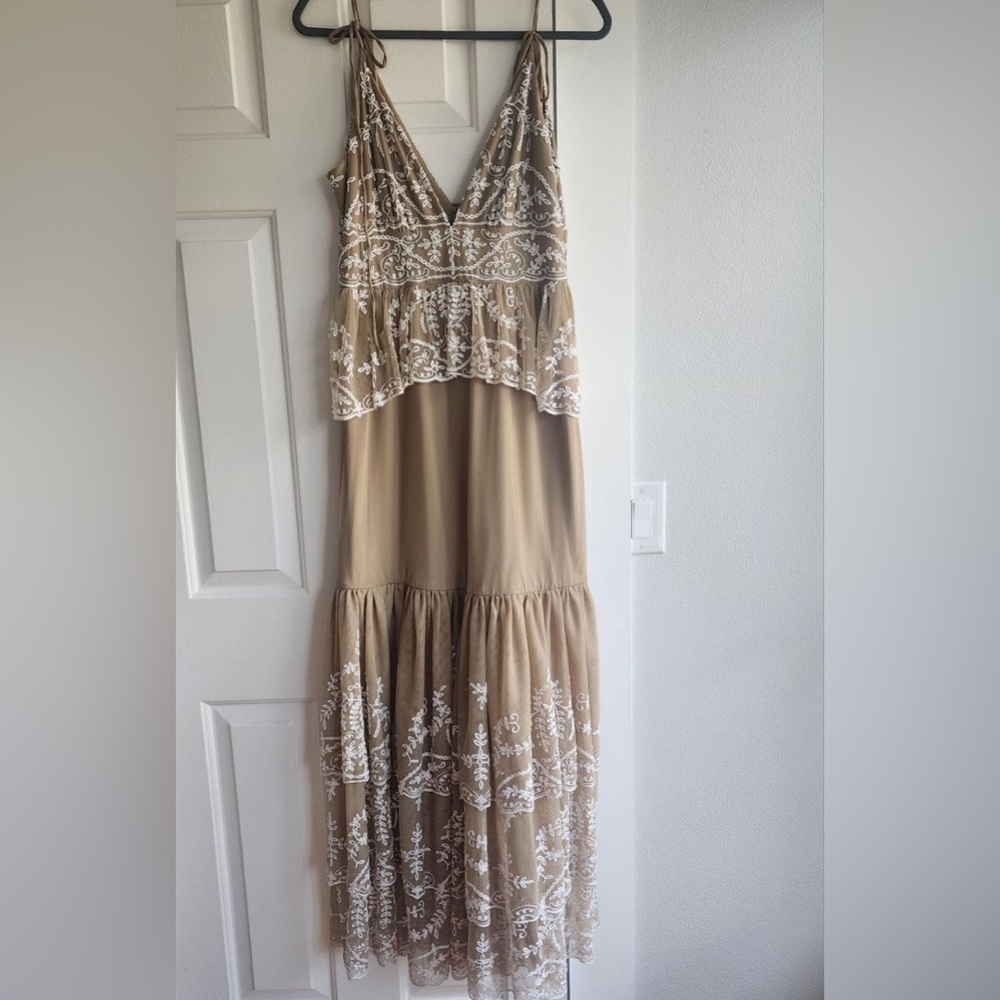 NWOT Tularosa embroidered brier brown long festival dress Size L - Picture 5 of 8